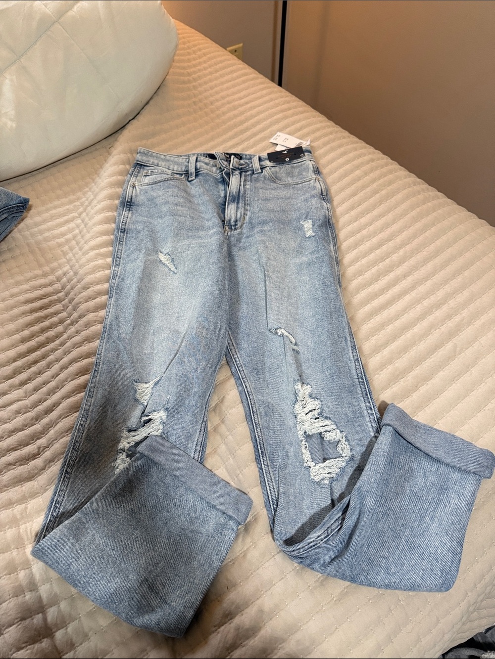 Light Blue Distressed Women’s Jeans